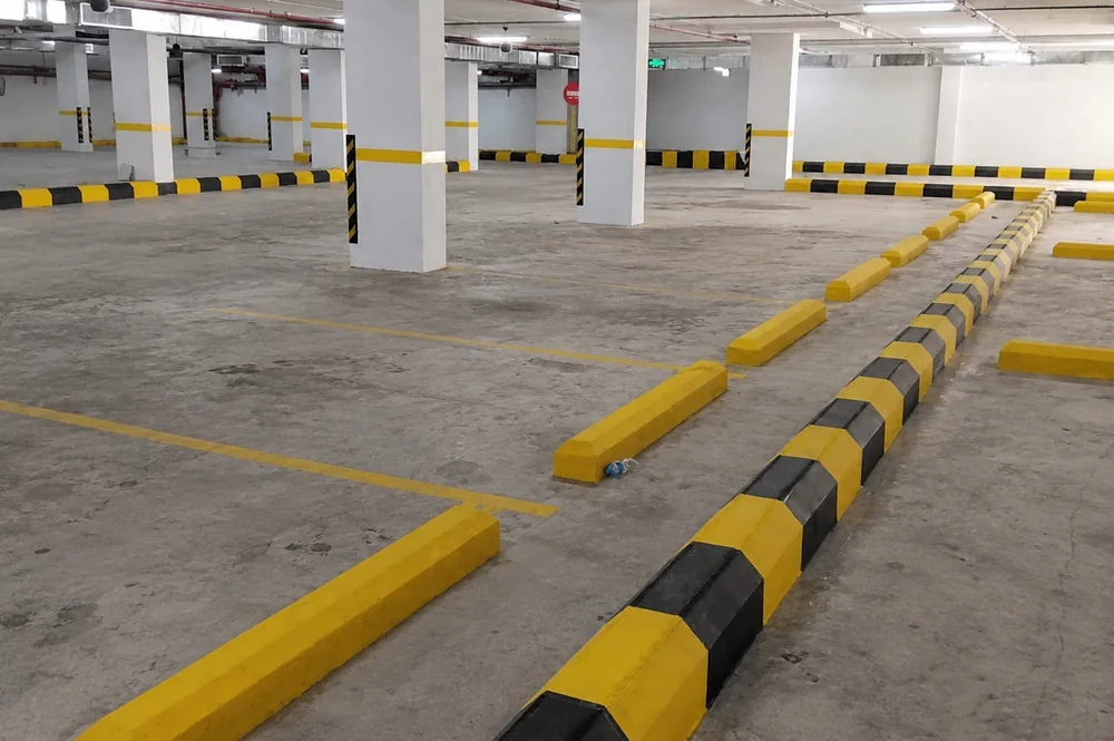 Before Industrial epoxy flooring project in Aspendale